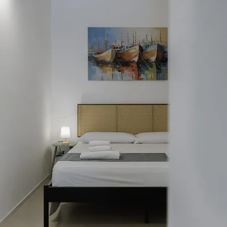 Almare 3* فافينانا